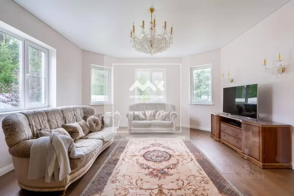 Дом в Ленинградская область, Выборгский район, Полянское с/пос, пос. ... - Фото 1