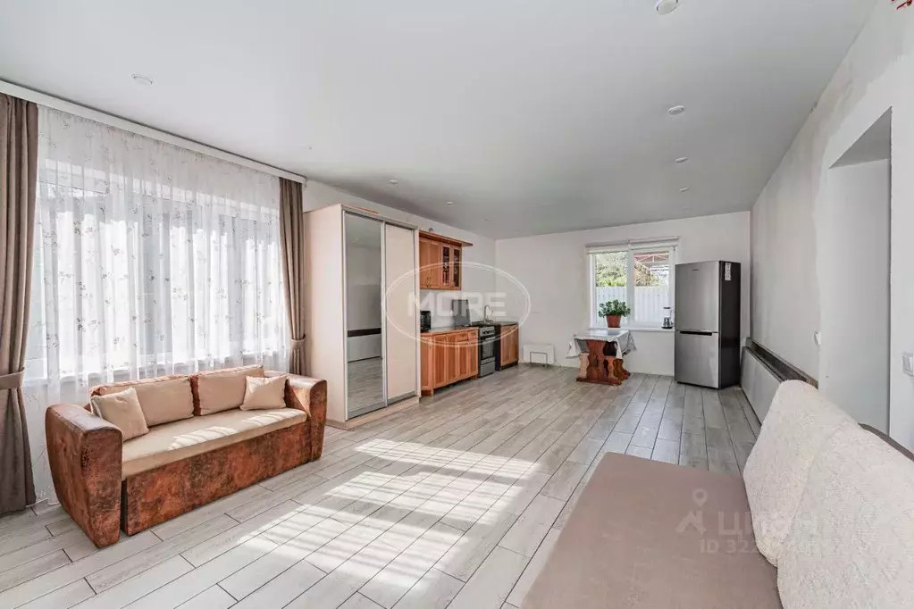 Дом в Калининградская область, Гурьевский муниципальный округ, пос. ... - Фото 1