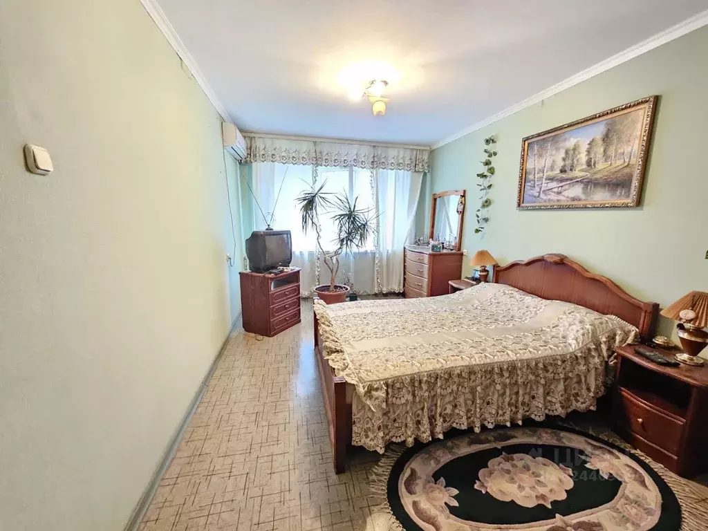 3-к кв. Астраханская область, Астрахань ул. Ботвина, 10Б (64.1 м) - Фото 1