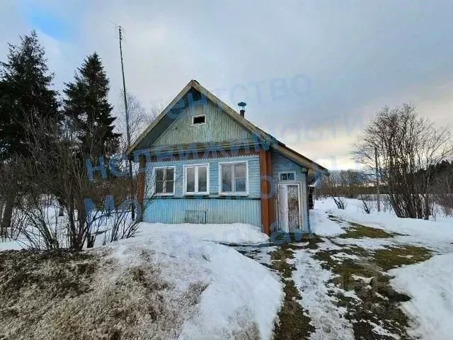 Дом в Новгородская область, Валдайский район, Едровское с/пос, д. ... - Фото 1