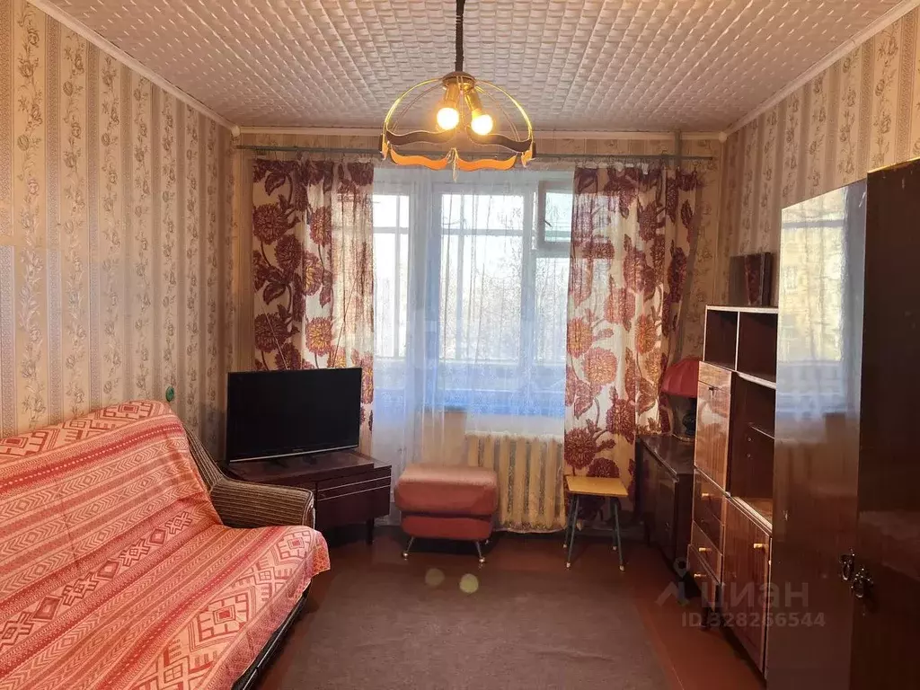 1-к кв. Ленинградская область, Кириши Волховская наб., 38 (32.4 м) - Фото 1