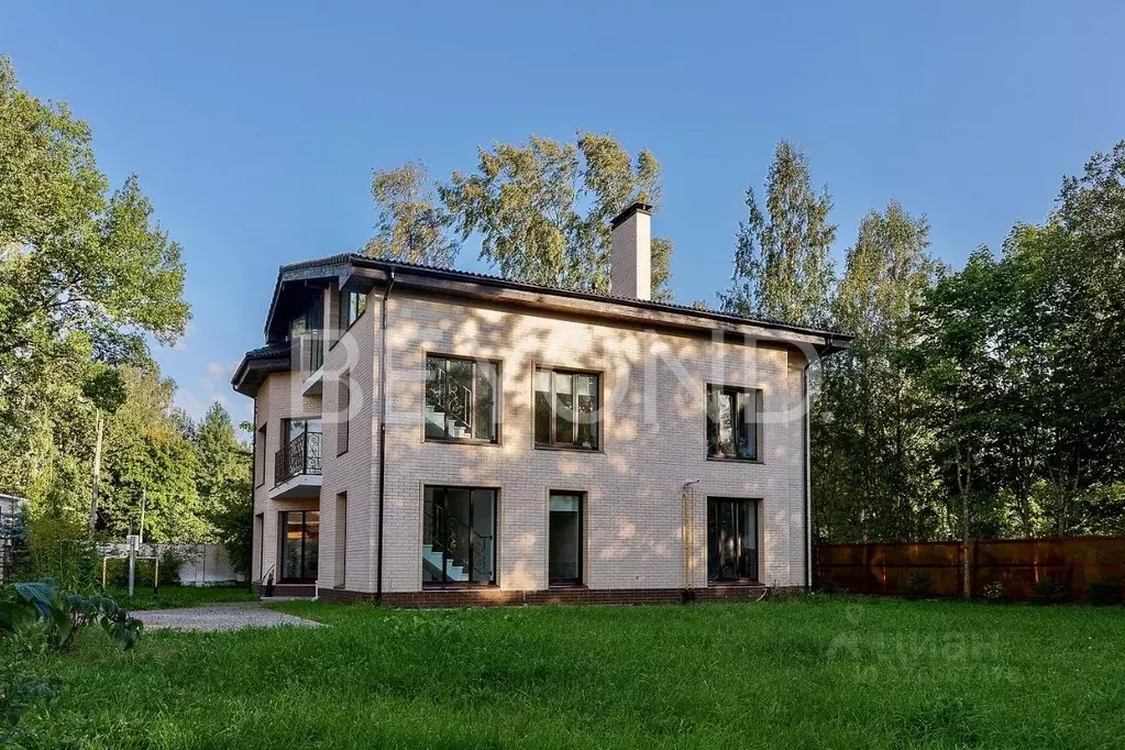 Дом в Санкт-Петербург, Санкт-Петербург, Зеленогорск Кавалерийская ул., ... - Фото 1