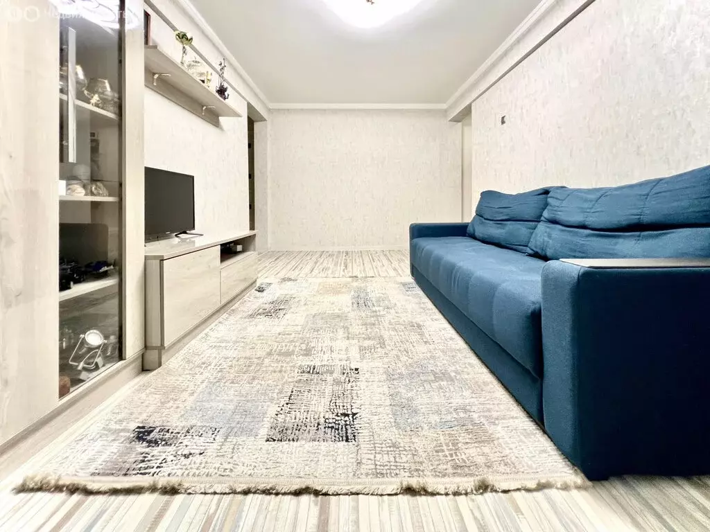 3-комнатная квартира: Брянск, улица Бурова, 2А (59 м) - Фото 1