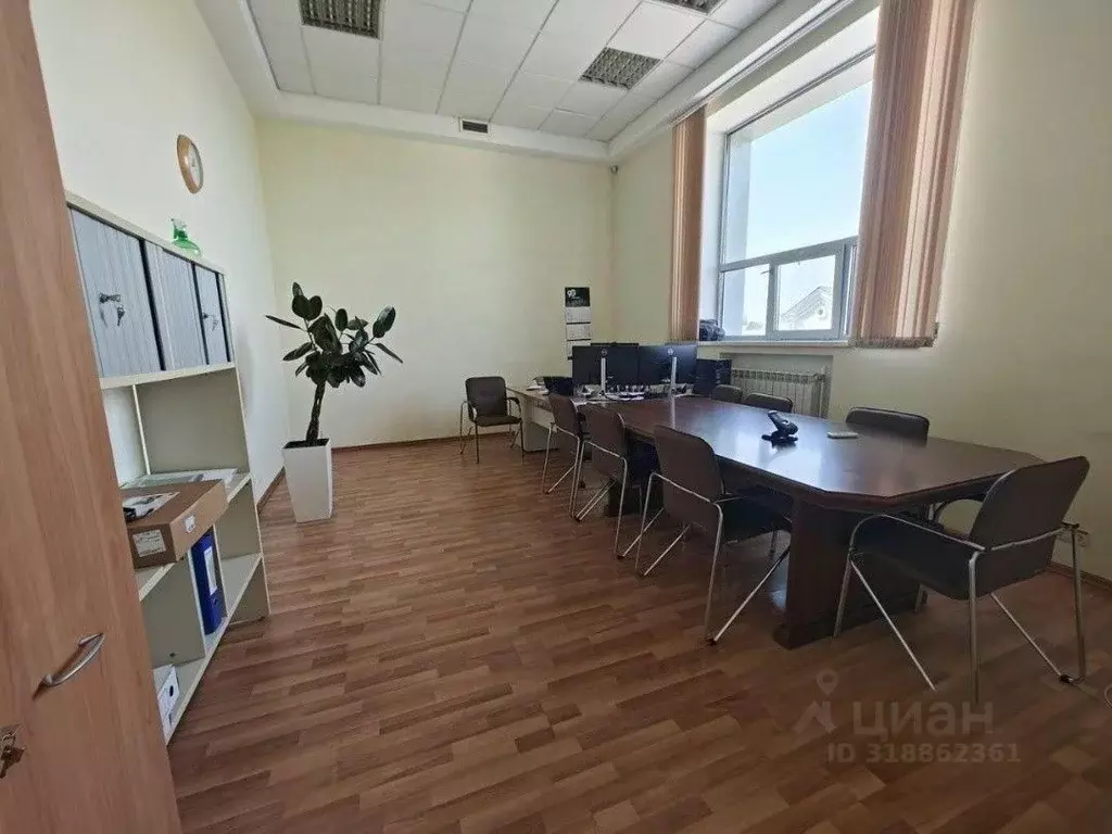 Офис в Москва ул. Крымский Вал, 3С2 (390 м) - Фото 0