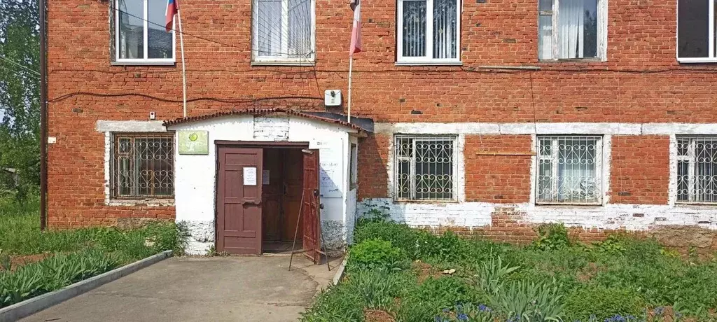 Помещение свободного назначения в Удмуртия, Сарапульский район, с. ... - Фото 1