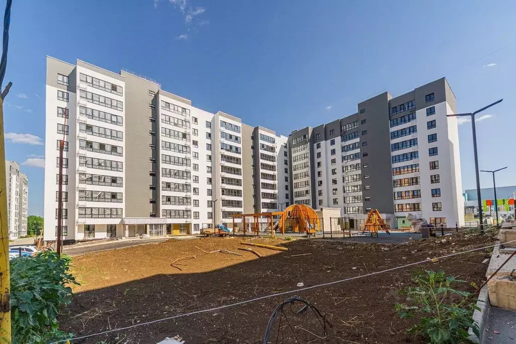 1-к кв. Саратовская область, Саратов ул. Имени Михаила Булгакова, 8 ... - Фото 0