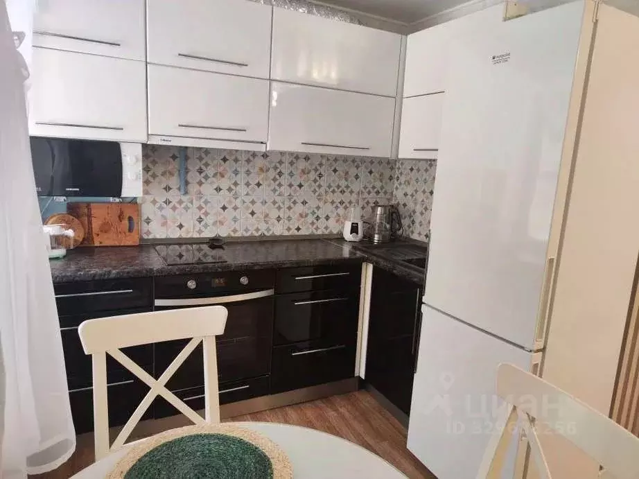2-к кв. Алтайский край, Барнаул просп. Строителей, 12 (44.3 м) - Фото 2
