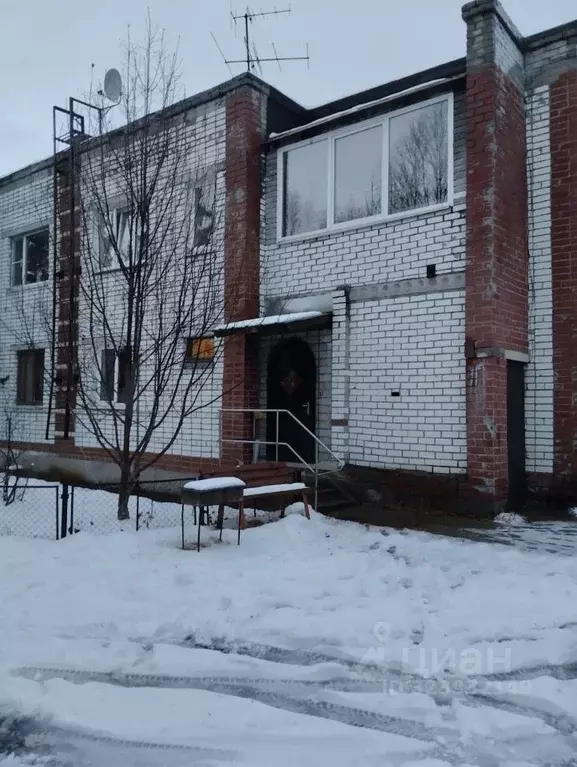 3-к кв. Мурманская область, Ковдор Озерная ул., 12 (89.0 м) - Фото 1