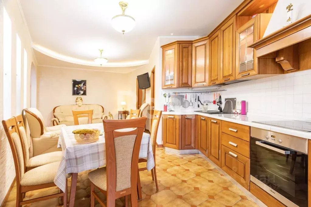 3-к кв. Москва Азовская ул., 24К2 (140.0 м) - Фото 1