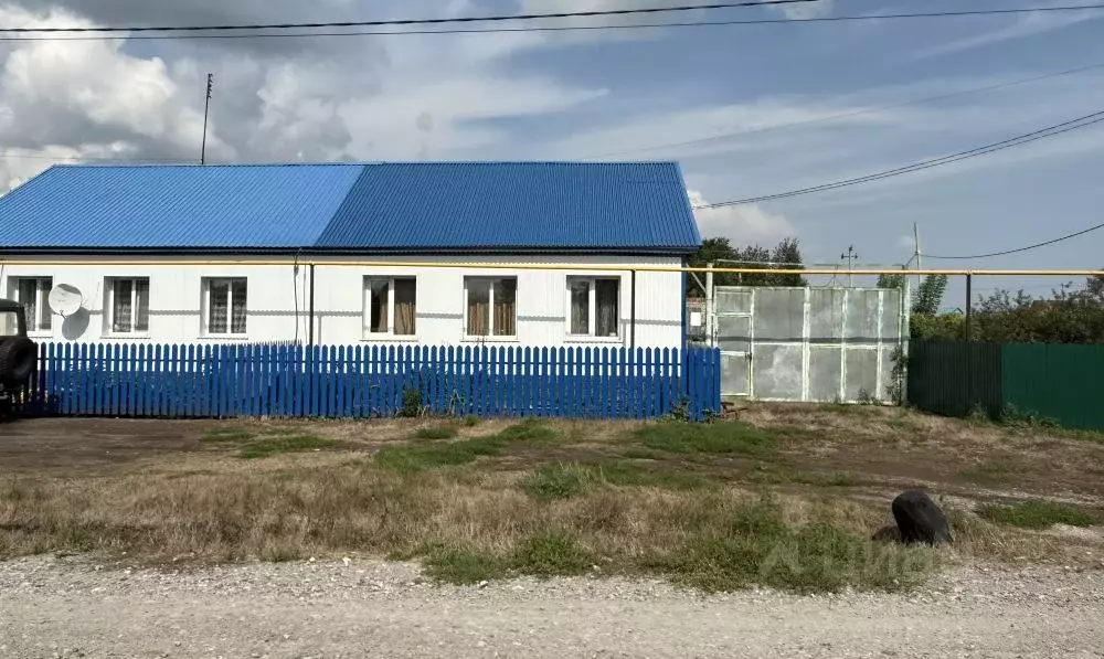 Дом в Омская область, Крутинка рп ул. 1 Мая, 52 (57 м) - Фото 2