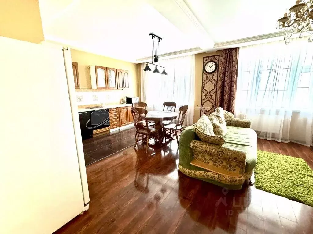 2-к кв. Тюменская область, Тюмень Интернациональная ул., 140 (89.0 м) - Фото 2