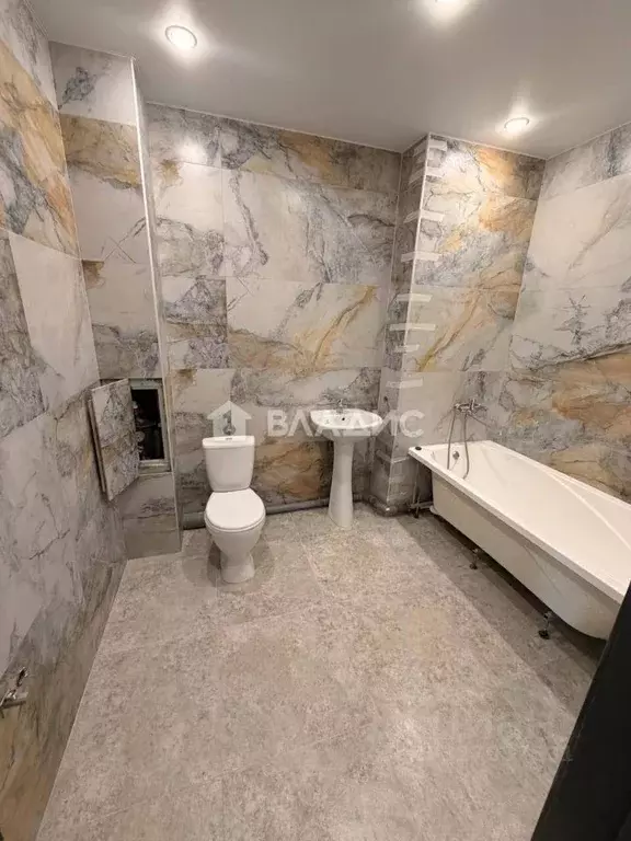 1-к кв. Калужская область, Калуга Азаровская ул., 40к1 (35.0 м) - Фото 1