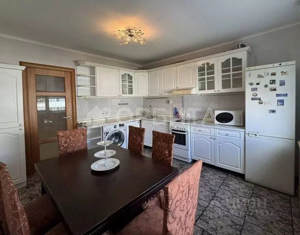 3-к кв. Тюменская область, Тюмень Холодильная ул., 116 (85.9 м) - Фото 0