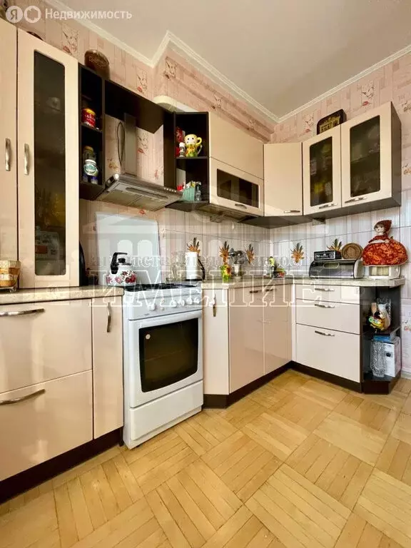 3-комнатная квартира: Ревда, улица Азина, 73 (84.5 м) - Фото 0
