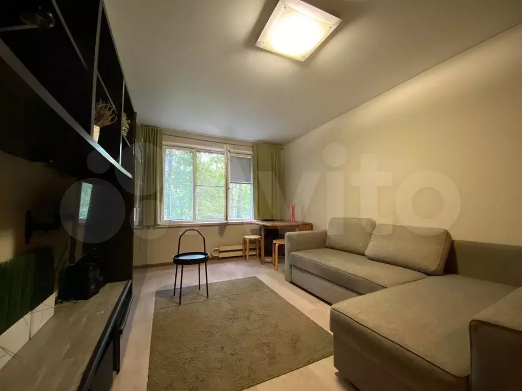 1-к. квартира, 35 м, 4/9 эт. - Фото 1