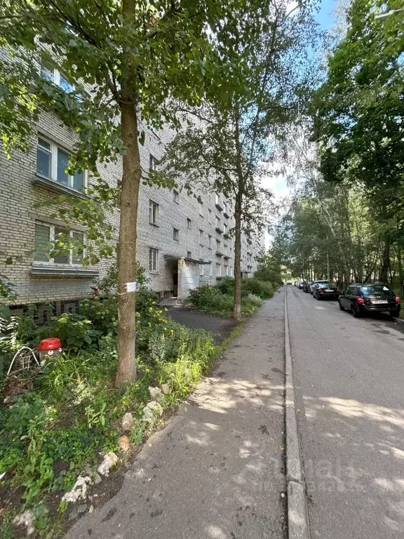 2-к кв. Московская область, Серпухов ул. Полянка, 18 (46.7 м) - Фото 0