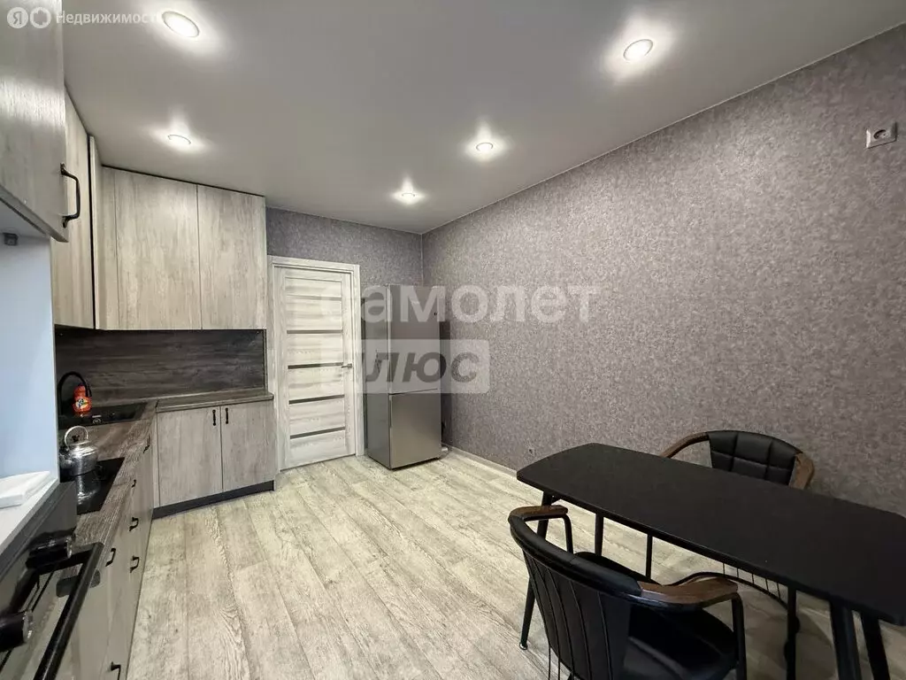 1-комнатная квартира: Волгоград, район Семь Ветров, бульвар 30-летия ... - Фото 2