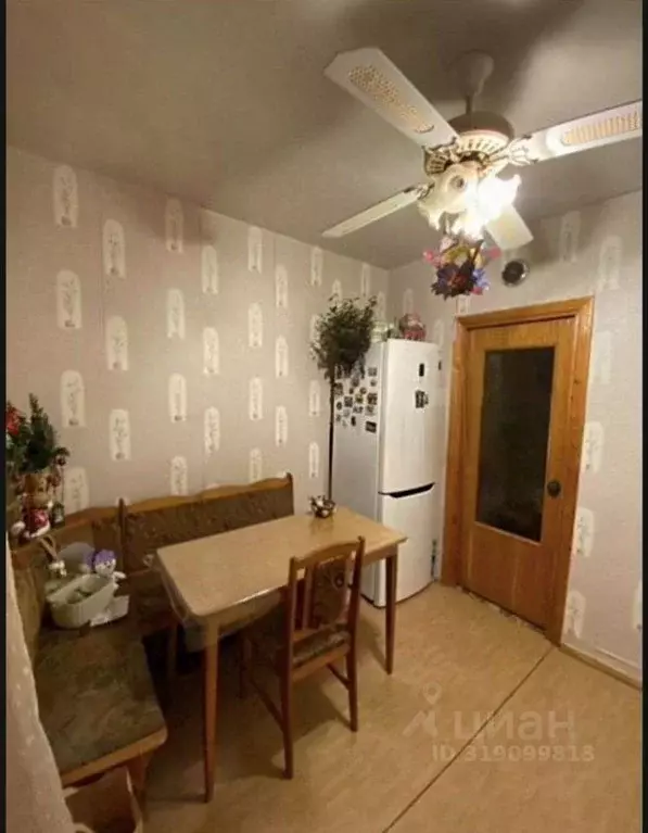 2-к кв. Белгородская область, Белгород ул. Буденного, 13 (50.3 м) - Фото 0