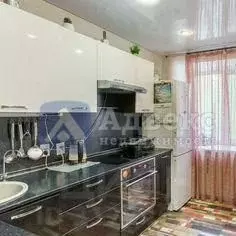 3-к кв. Тюменская область, Тюмень Олимпийская ул., 36 (61.2 м) - Фото 0