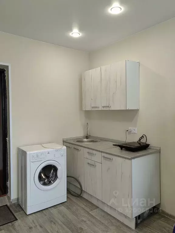 Комната Тюменская область, Тюмень Харьковская ул., 1 (13.0 м) - Фото 1