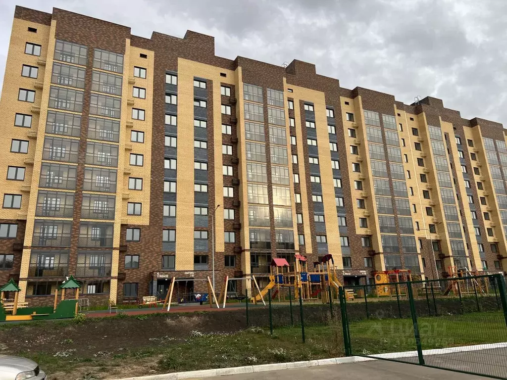 3-к кв. Татарстан, Казань ул. Рауиса Гареева, 78А (93.1 м) - Фото 0