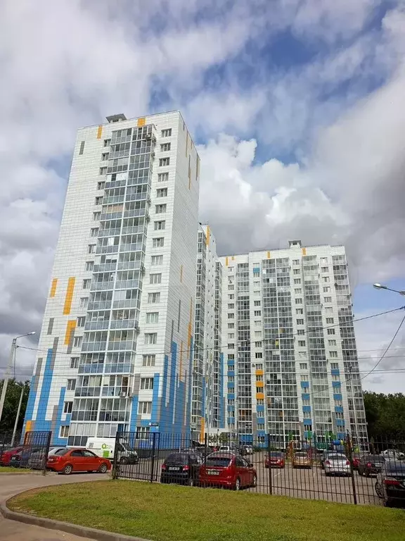 3-к. квартира, 84 м, 12/17 эт. - Фото 1