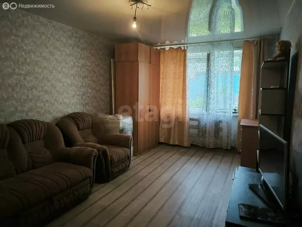 3-комнатная квартира: село Просвет, Заводская улица, 6 (66.3 м) - Фото 1