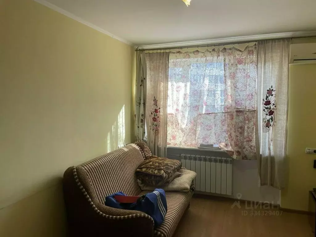 2-к кв. Севастополь просп. Генерала Острякова, 9 (42.0 м) - Фото 1