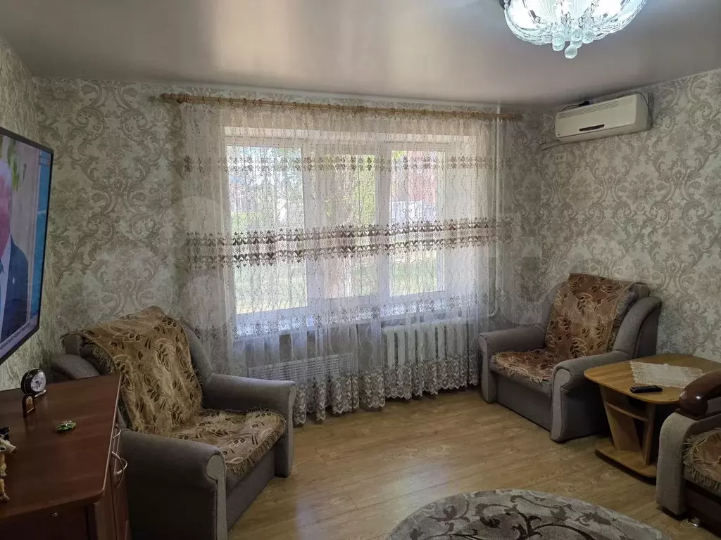 1-к. квартира, 37 м, 1/9 эт. - Фото 0