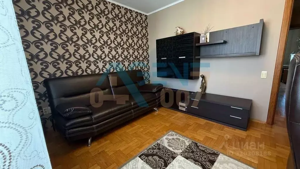 4-к кв. Белгородская область, Белгород ул. Костюкова, 34 (91.4 м) - Фото 1