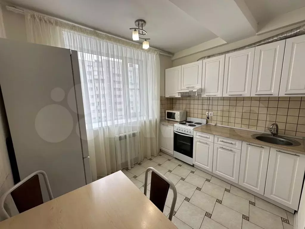 1-к. квартира, 40 м, 12/15 эт. - Фото 0