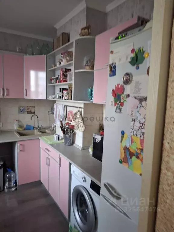 3-к кв. Белгородская область, Белгород ул. Есенина, 56 (68.3 м) - Фото 2