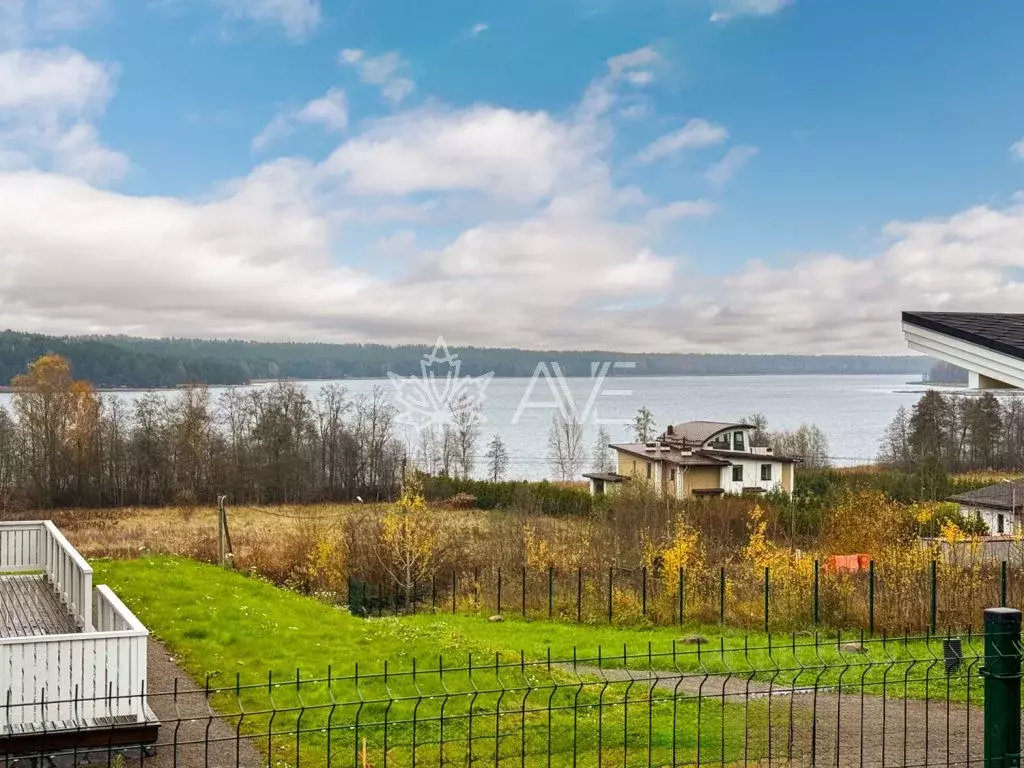 Участок в Ленинградская область, Приозерский район, Петровское с/пос, ... - Фото 1