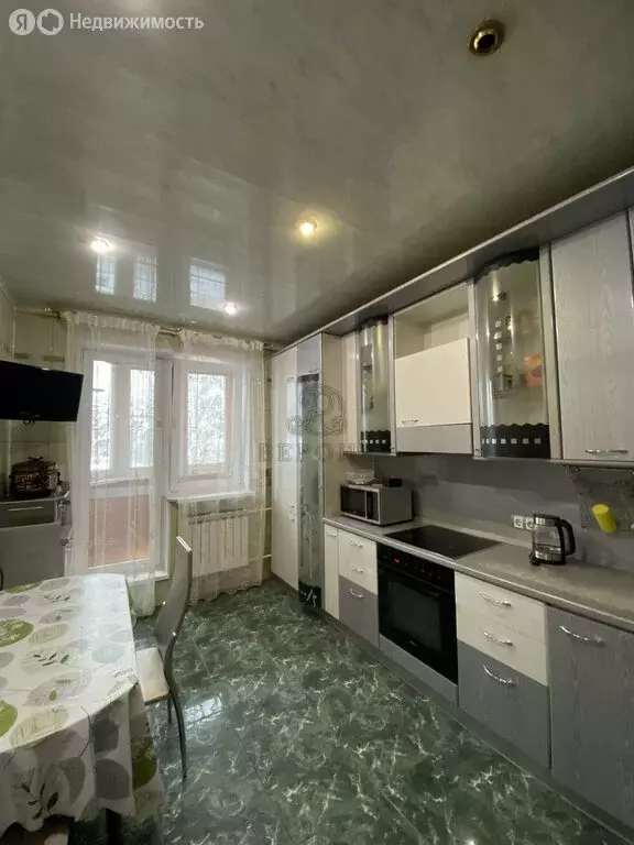 3-комнатная квартира: посёлок городского типа Монино, Новинское шоссе, ... - Фото 2