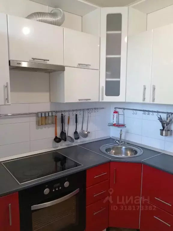 1-к кв. Самарская область, Тольятти 6-й кв-л, бул. Королева, 9 (33.0 ... - Фото 0