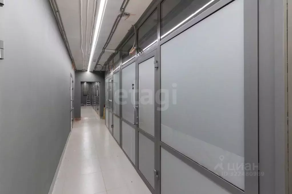 Офис в Тюменская область, Тюмень Олимпийская ул., 42к1 (18 м) - Фото 1