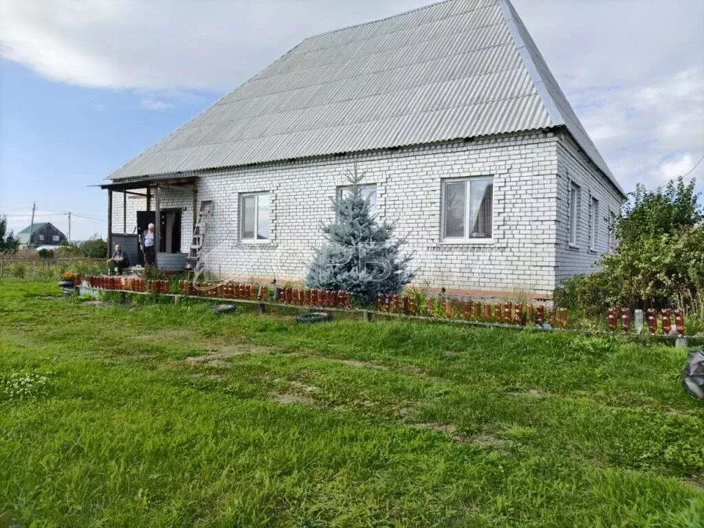 Дом в Тюменская область, Тюменский район, с. Чикча Садовая ул., 28 ... - Фото 1