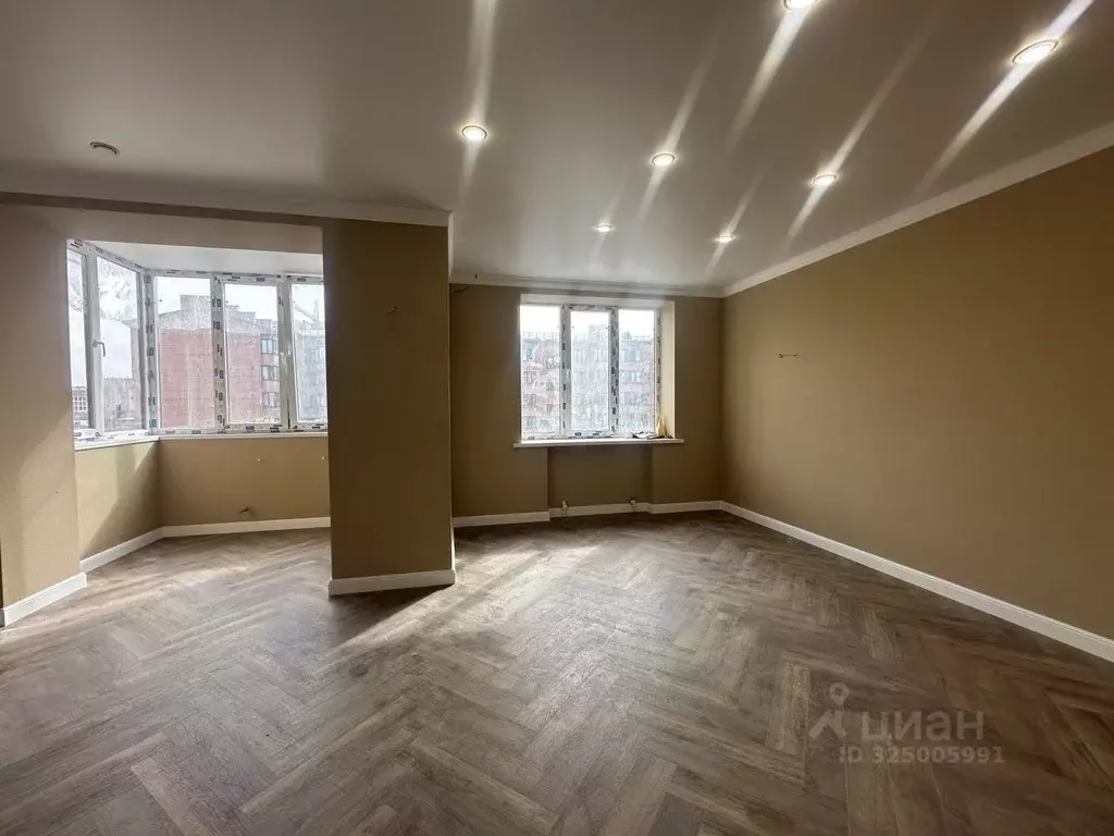 3-к кв. Северная Осетия, Владикавказ ул. Курсантов-Кировцев, 29 (90.0 ... - Фото 1