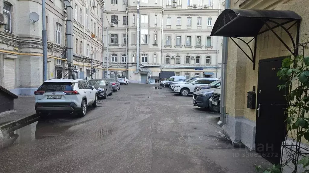 Гараж в Москва Николоямский пер., 3АК2 (20 м) - Фото 1