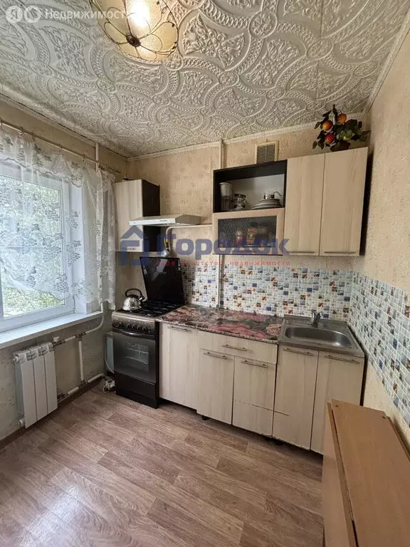 3-комнатная квартира: Каменск-Уральский, улица Кирова, 5 (49 м) - Фото 1