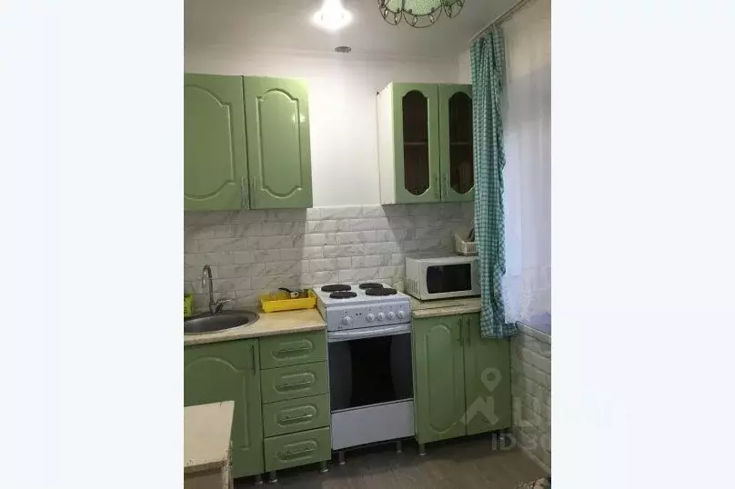 2-к кв. Краснодарский край, Сочи Адлер жилрайон, ул. Революции, 14 ... - Фото 0