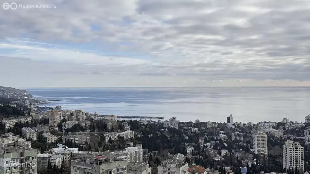 Квартира-студия: Ялта, улица Крупской, 52 (50 м) - Фото 0