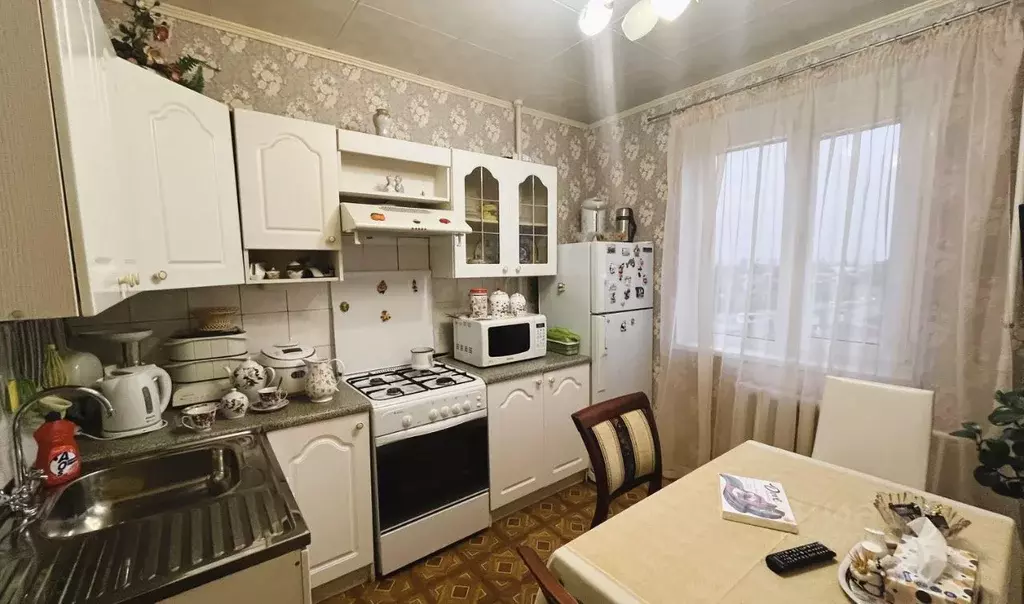 2-к кв. Саратовская область, Энгельс Энгельс-1 мкр, 80 (50.3 м) - Фото 1