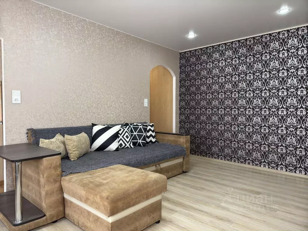 2-к кв. Удмуртия, Ижевск Воткинское ш., 20 (56.0 м) - Фото 1