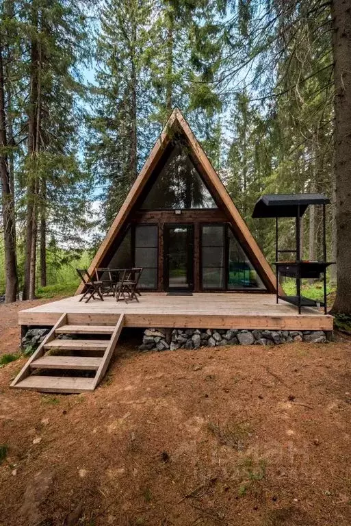 Дом в Карелия, Сортавальский муниципальный округ, пос. Рускеала ш. ... - Фото 1