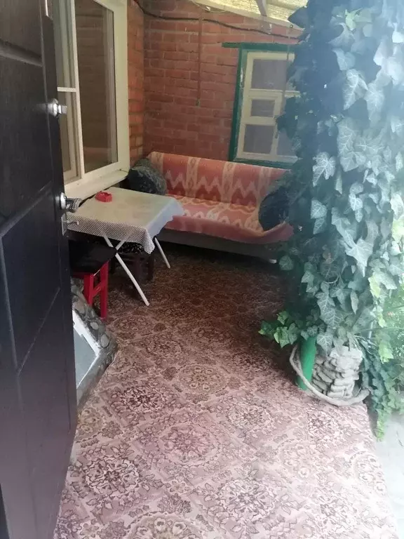 Дом в Краснодарский край, Ейск Краснодарская ул., 56 (50 м) - Фото 1