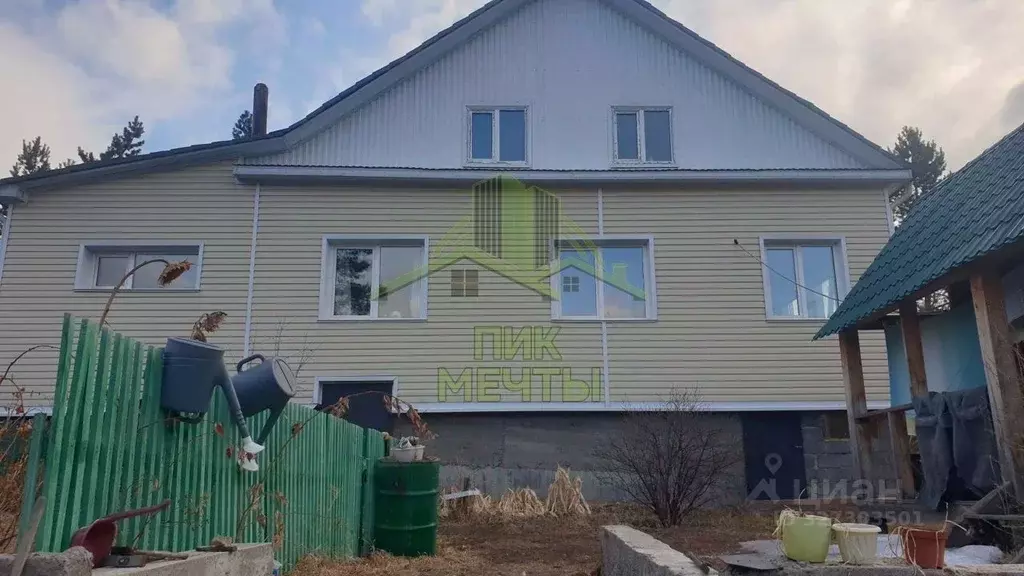 Коттедж в Бурятия, Улан-Удэ ул. Листовая (286 м) - Фото 1