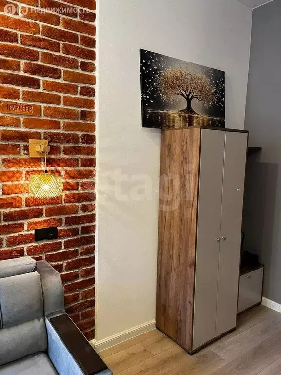 1к в 9-комнатной квартире (18 м) - Фото 2