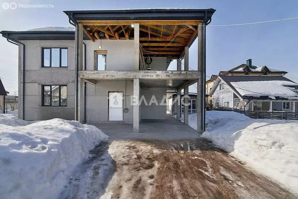 Дом в деревня Погорелки, СНТ Стрела, Ольшанская улица, 7 (270 м) - Фото 1