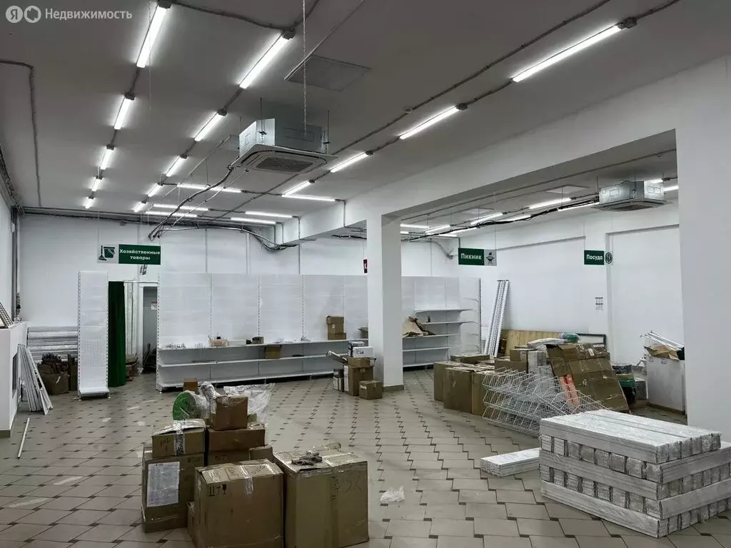 Торговая площадь (600 м) - Фото 1